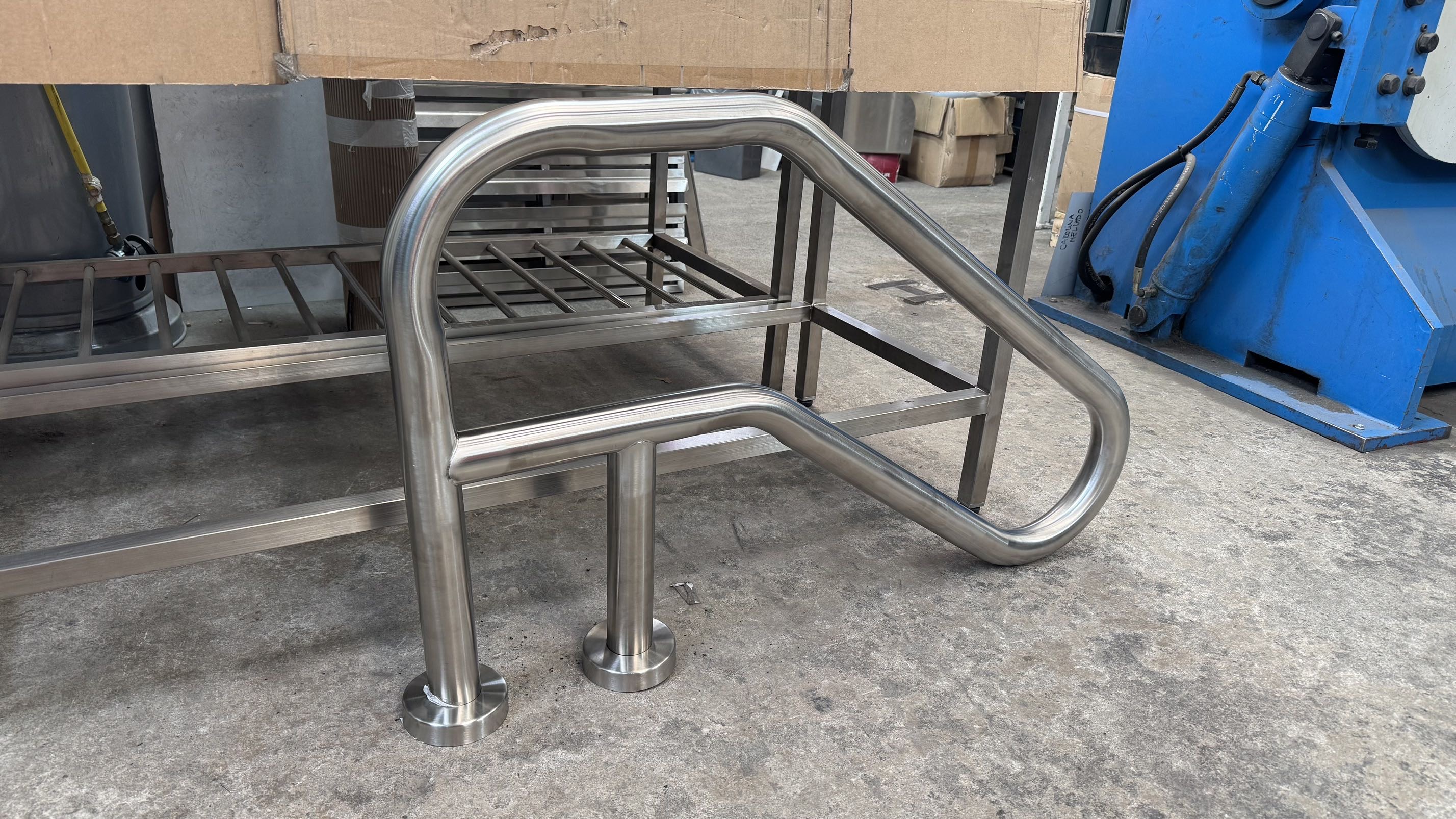 BARANDA DE ACCESO PISCINA 