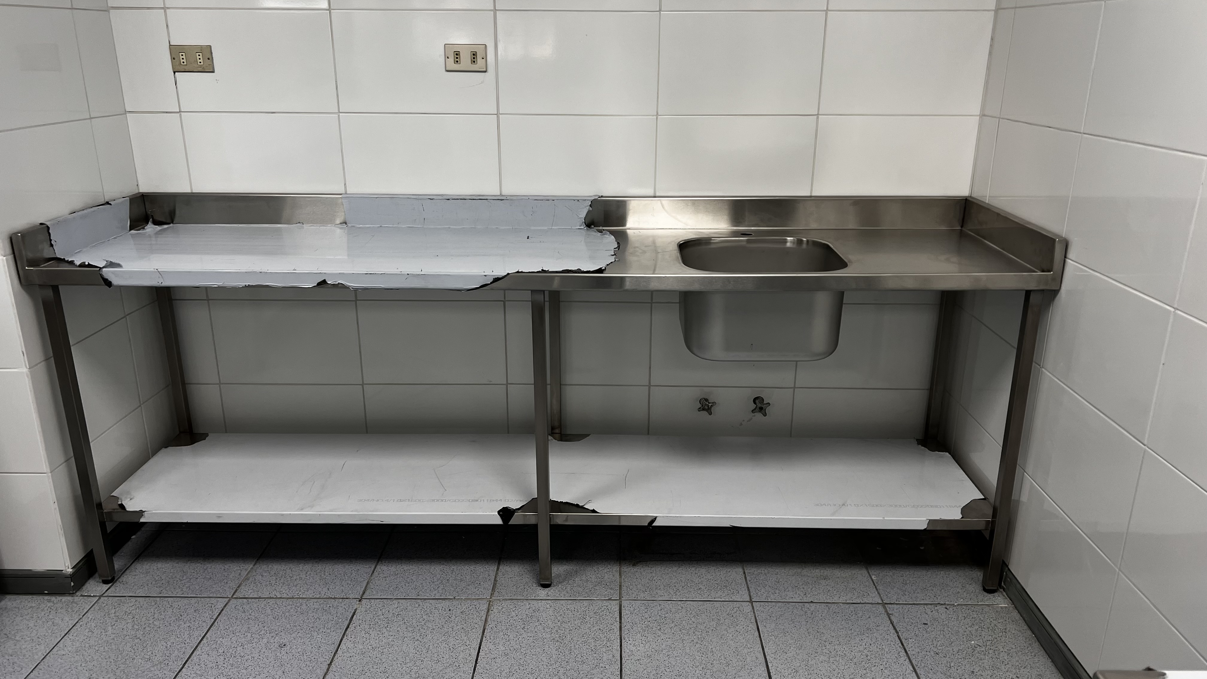 MESÓN CONFINADO 1 CUBA