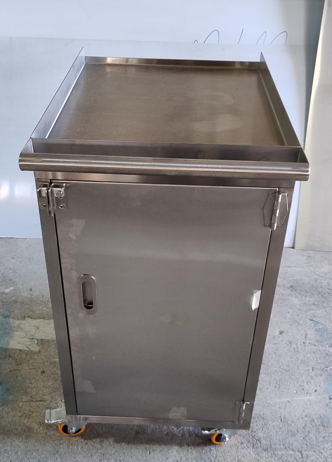 CARRO PORTA HERRAMIENTAS 