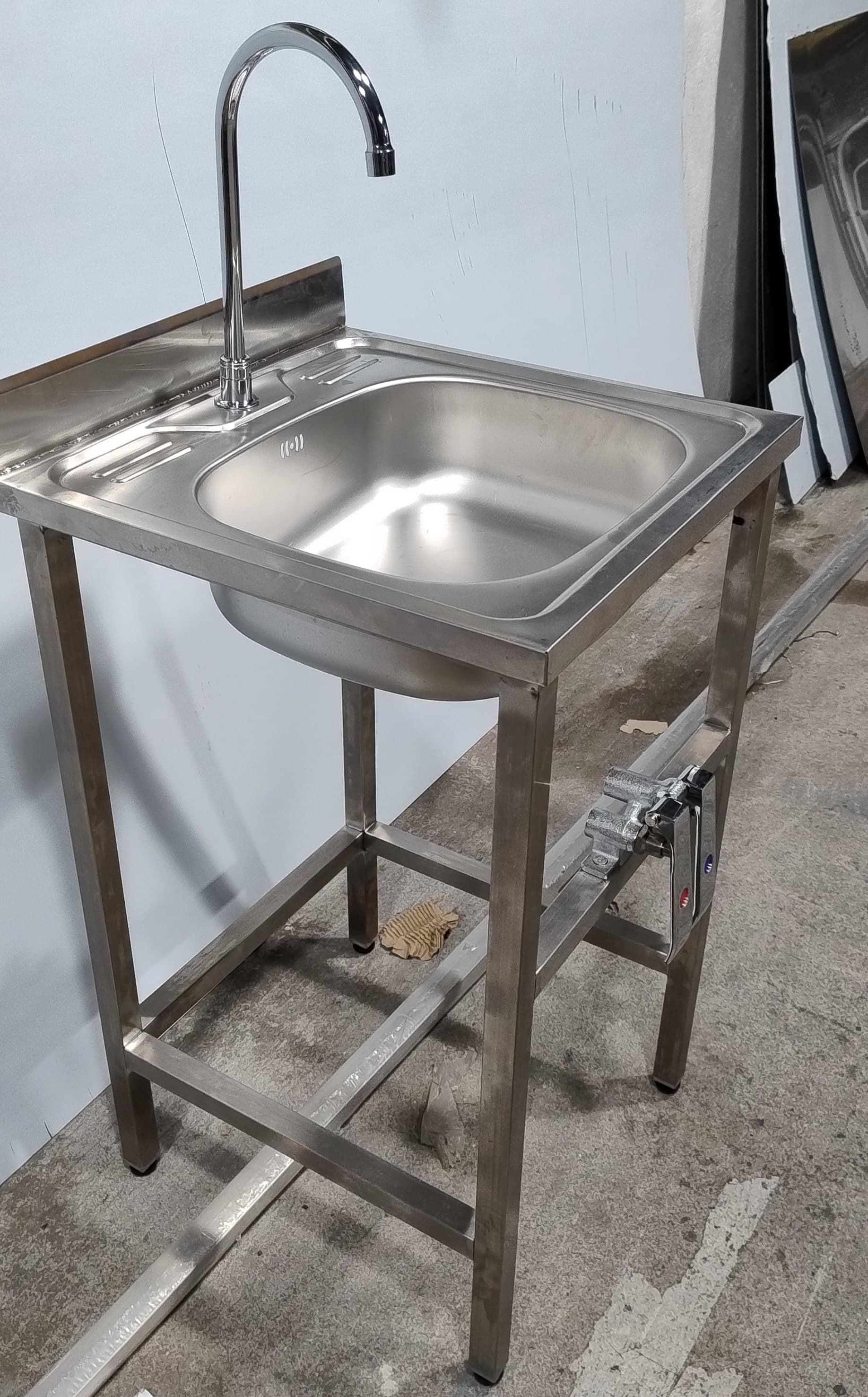 LAVAMANOS SIMPLE ACC. RODILLA