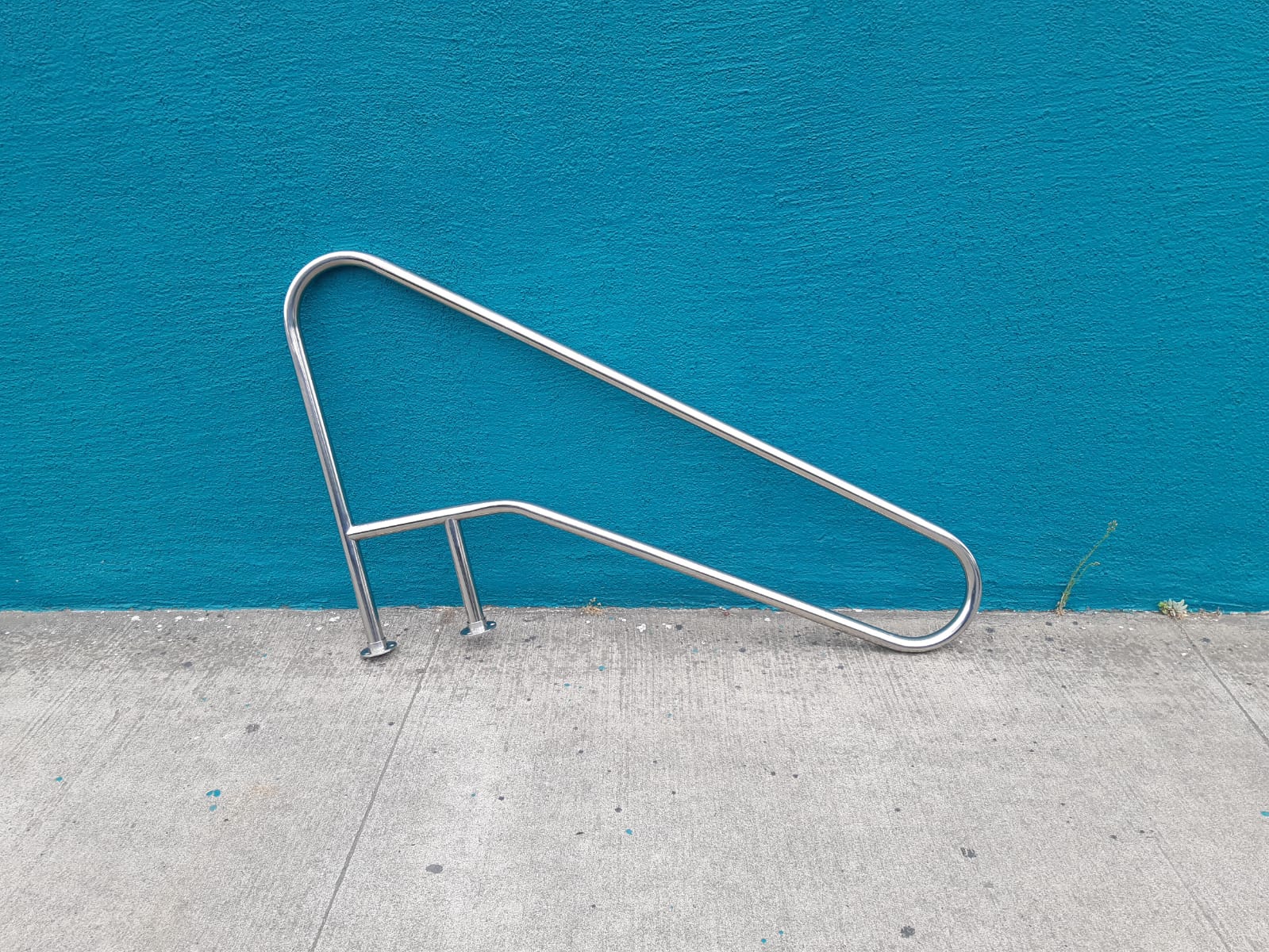 BARANDA EXTERIOR BAJADA PISCINA 